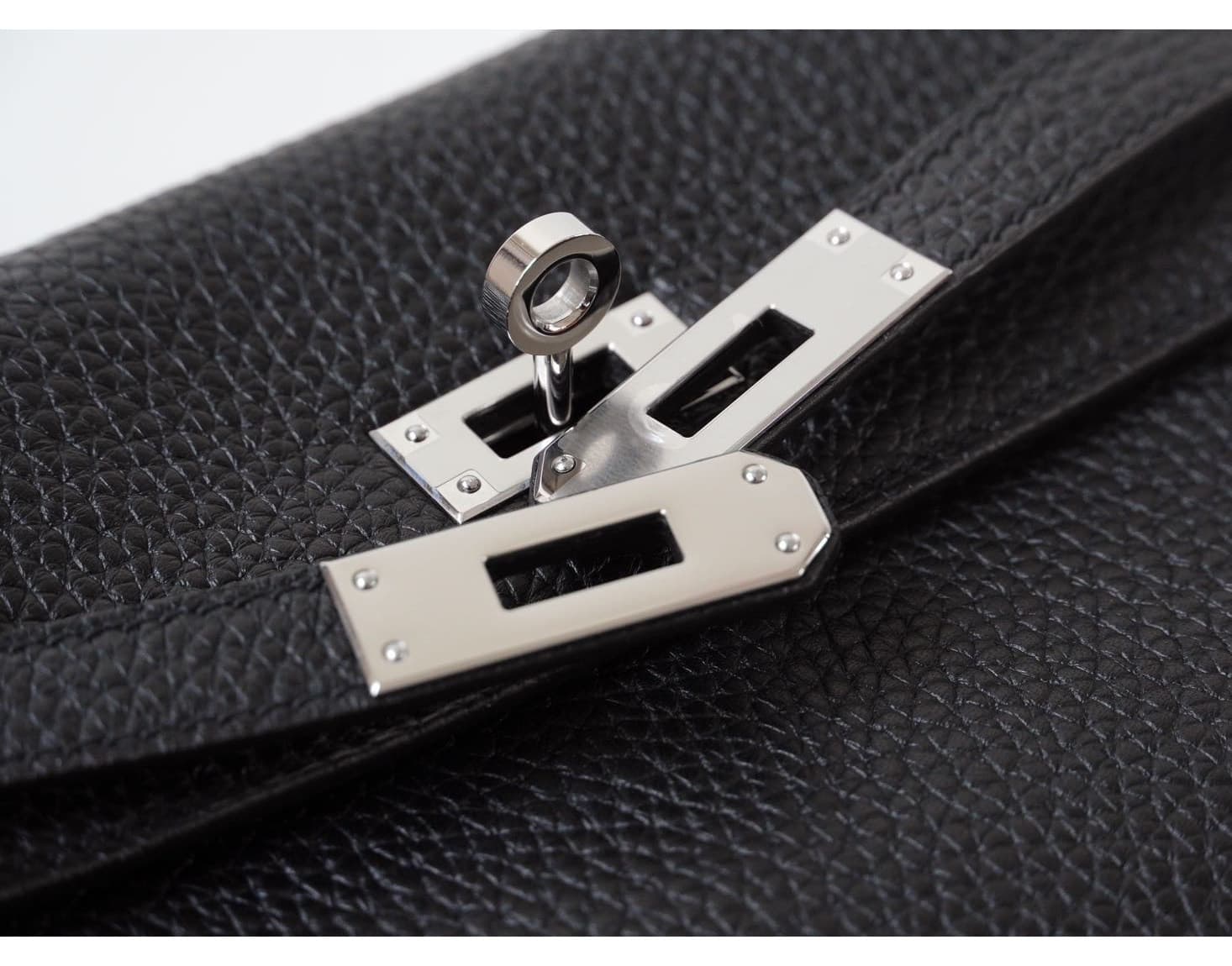 LinJin Luxury classic brown pebbled leather crossbody bag featuring H-bar silver hardware and contrast stitching. - 8