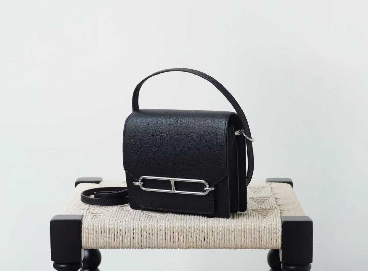 LINJIN LUXURY Roulis 18 Shoulder Bag - Black Evercolor Leather with Silver Hardware