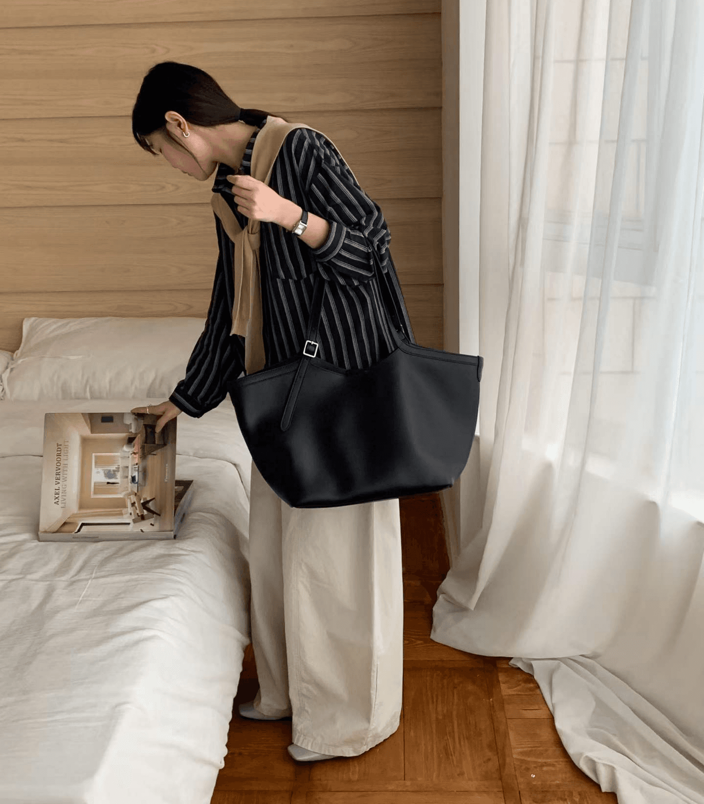 How One Bag Simplifies My Business Trips | Minimalist Leather Hobo Bag for Modern Women
