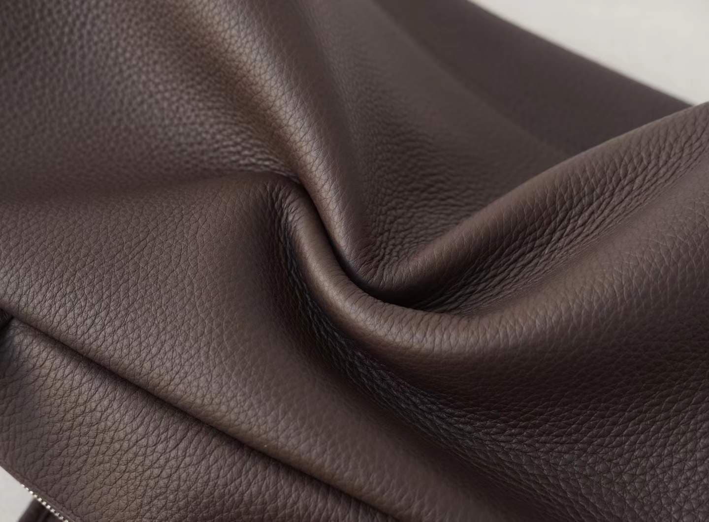 Linjin Luxury dark brown pebbled cowhide leather shoulder bag with slim flat handles and double silver-tone zip closure, minimal logo-free design, on a white background - 5