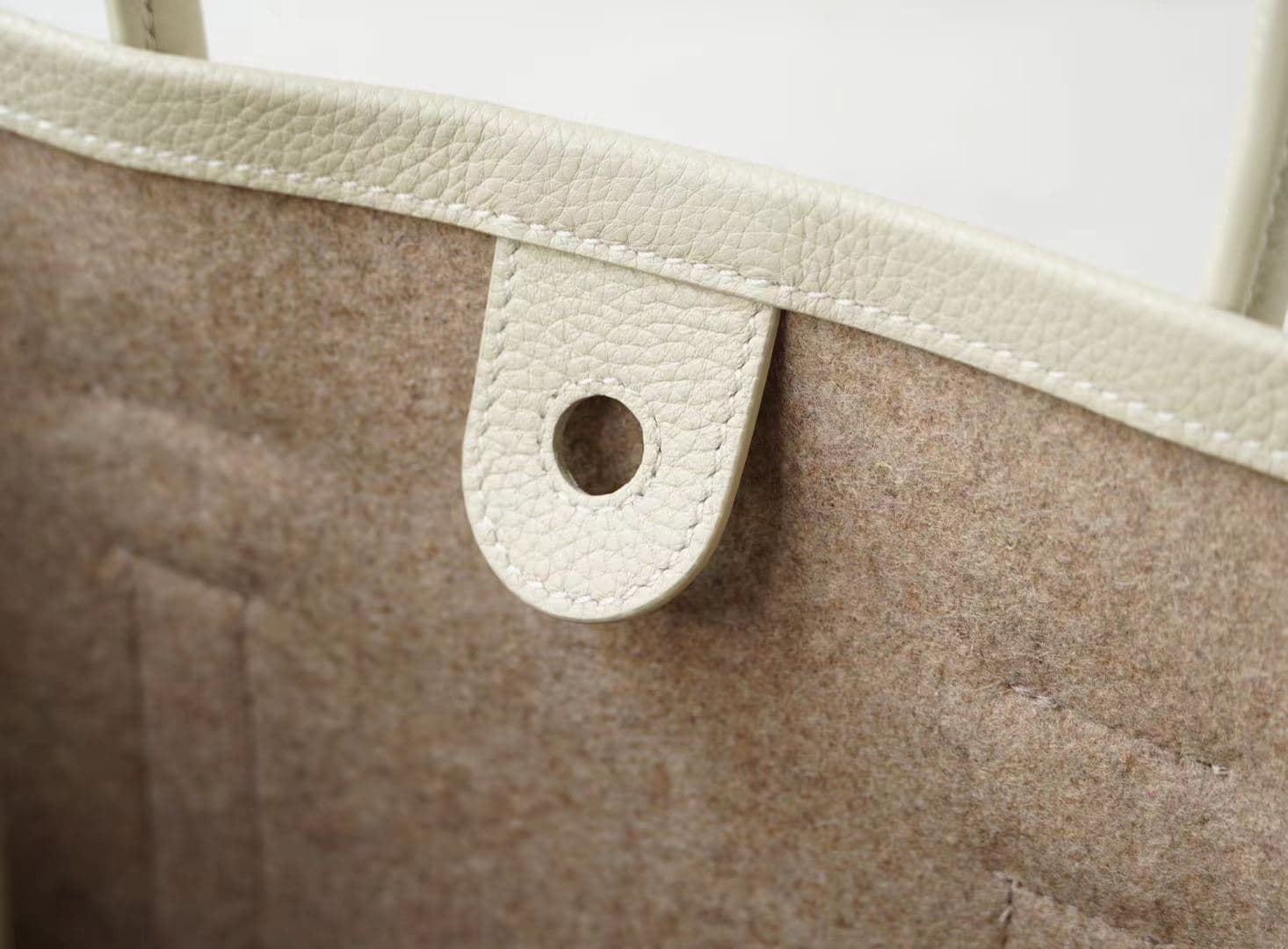 pebbled-leather-tote-bag - 8