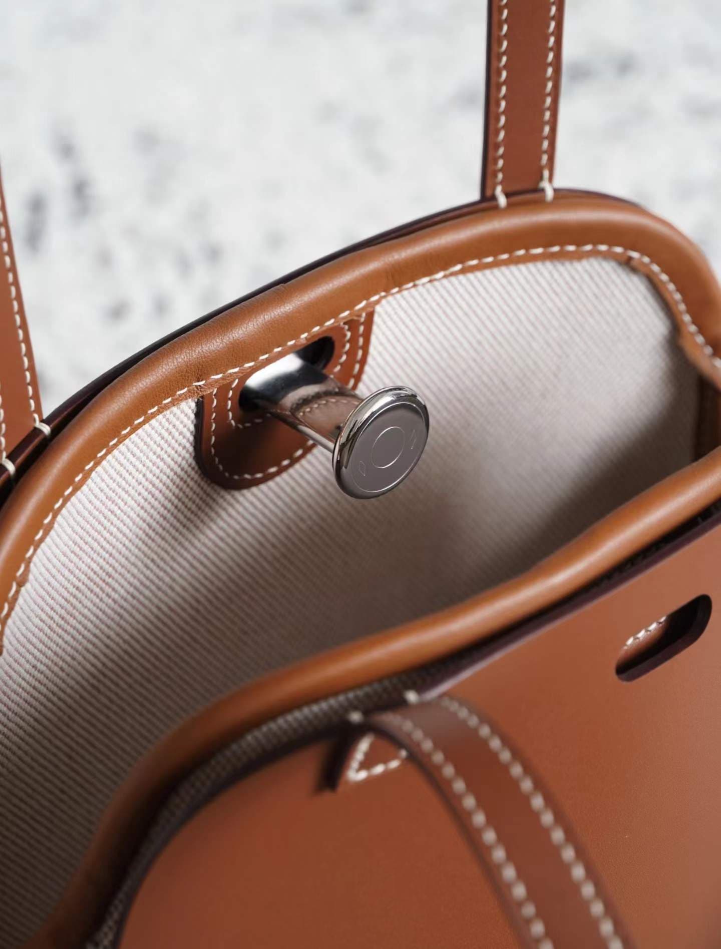 hunter leather top handle handbag luxury design - 6