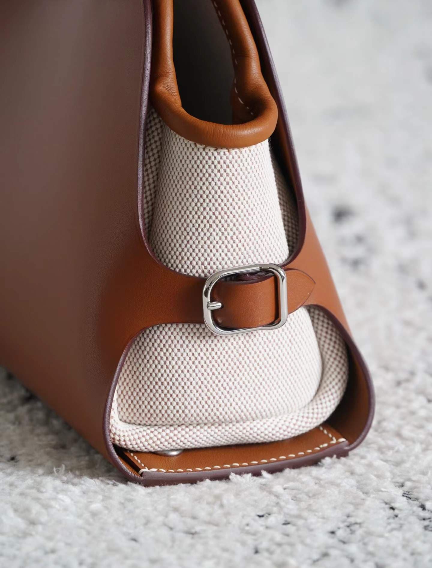 hunter leather top handle handbag luxury design - 7