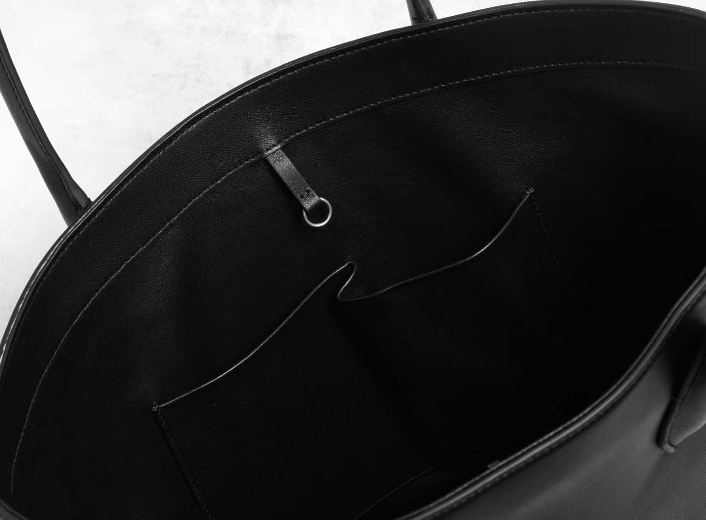oversized curved saddle leather tote bags - 8